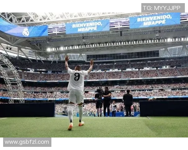 西甲大战国米狂胜皇马五球红牌争议引发全场热议与激情