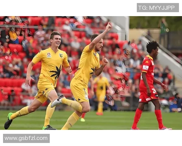 西甲激战：巴黎圣日耳曼与马竞握手言和争议判罚引发全场热议