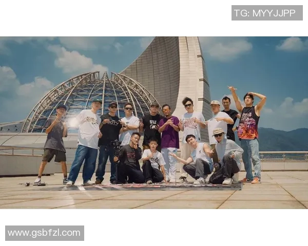 重庆街舞队的进攻策略与技巧深度解析探索街舞文化的魅力与发展