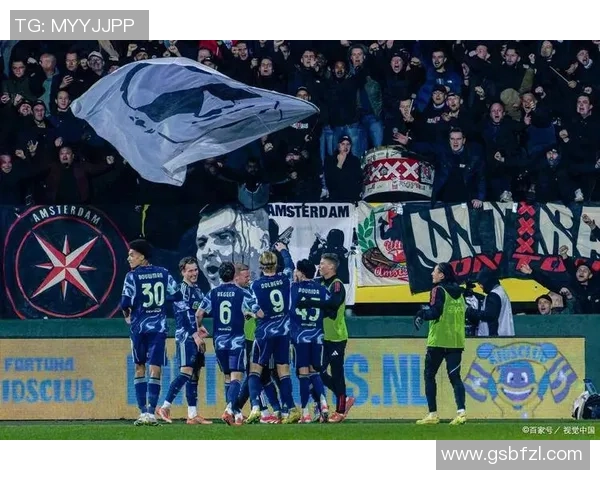 世界杯惊心动魄对决曼联与国米激战成和引发全场热议