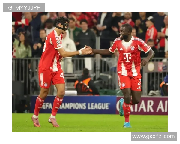 友谊赛激战拜仁与曼联平局红牌争议引发全场热议