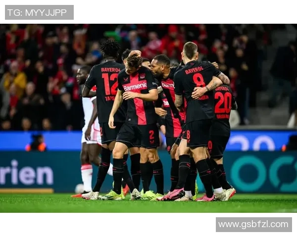 意甲焦点战：本菲卡大胜曼联全场沸腾战术解析与反思