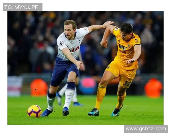 德甲激战：AC米兰大胜热刺红牌事件引发全场热议与争议